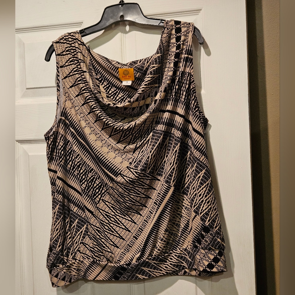 RUBY RD TOP